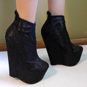Black Shimmer Ankle 17 cm Wedge Booties - Tajna Club